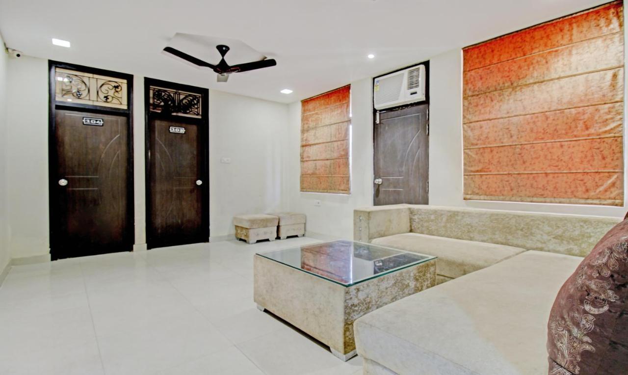 Treebo Trend Wedding Bells Kanpur Hotel Exterior photo